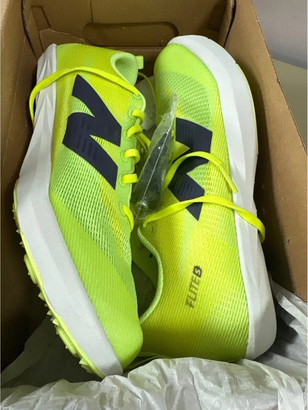 New Balance FuelCell Flite Track and Field Spikes shoes Size 9.5 Mens 11 Womens